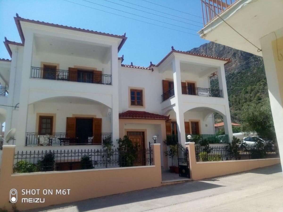 Delicatessen House Apartment Leonídion Exterior foto